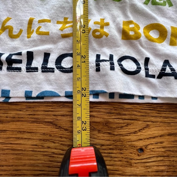 ⭐️ Kate Spade Hello Bon Jour Multicultural Short Sleeve Tee EUC Size EXTRA SMALL - Picture 8 of 9